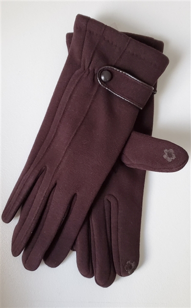 Touchscreen Knit Gloves with Button Detail