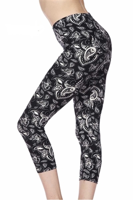Brushed Soft Black and White Paisley Print Capri Leggings S/M